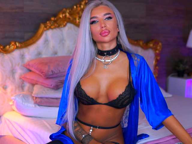 JuicyJessye live cam on BongaCams
