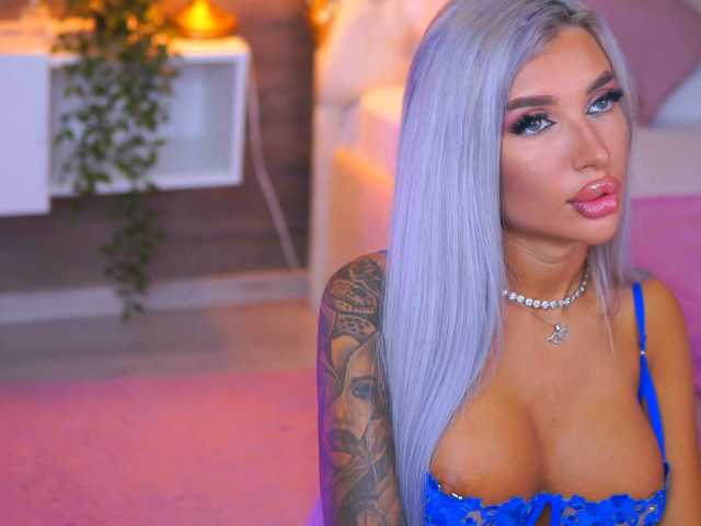 JuicyJessye live cam on BongaCams