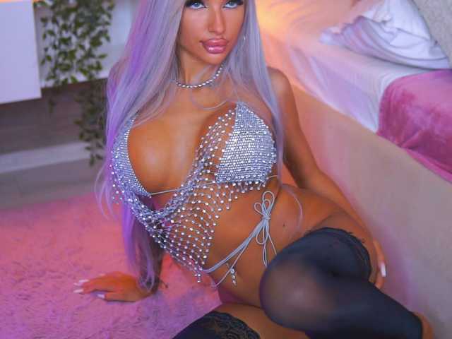 JuicyJessye live cam on BongaCams
