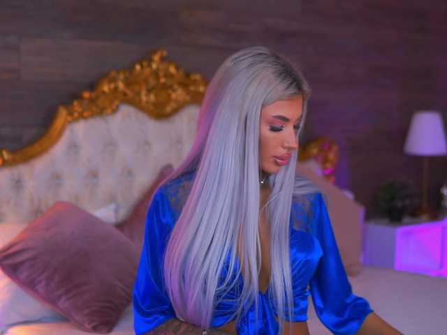 JuicyJessye live cam on BongaCams
