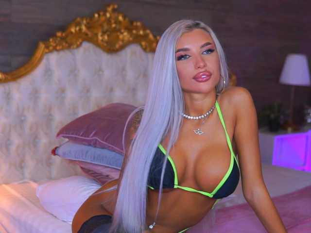 JuicyJessye live cam on BongaCams