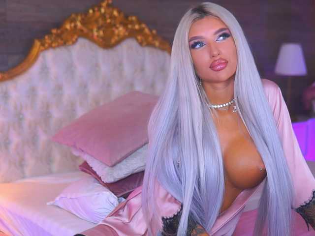 JuicyJessye live cam on BongaCams