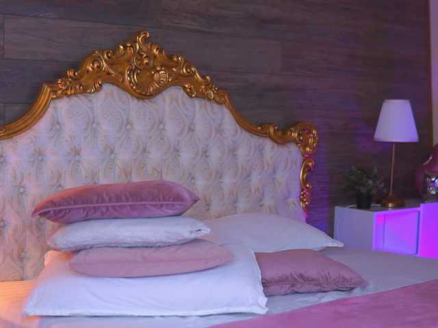 JuicyJessye live cam on BongaCams