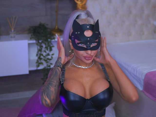  JuicyJessye chat room