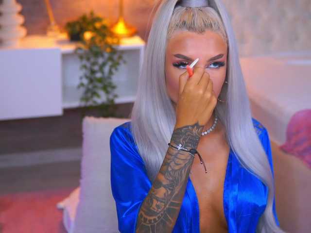 JuicyJessye live cam on BongaCams