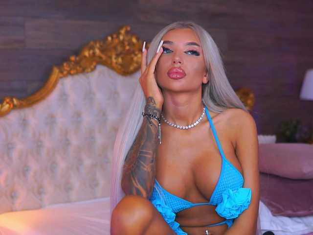 JuicyJessye live cam on BongaCams