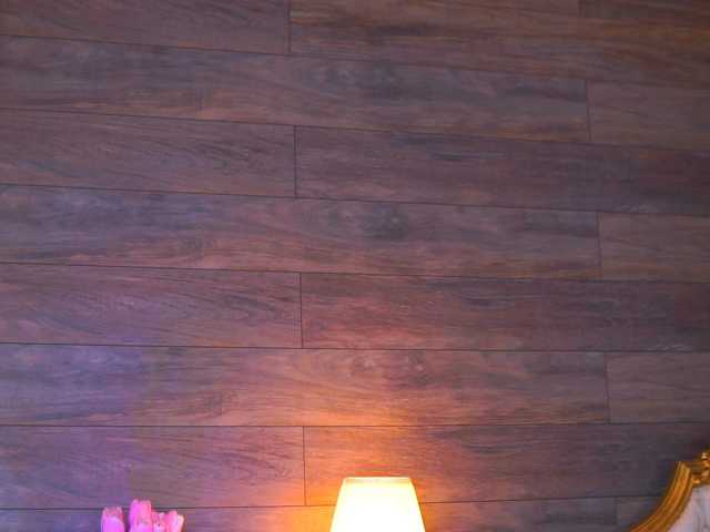 JuicyJessye, live now on BongaCams