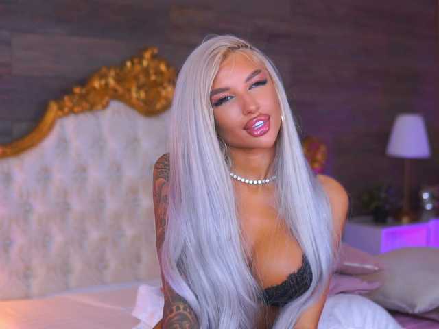 JuicyJessye live cam on BongaCams