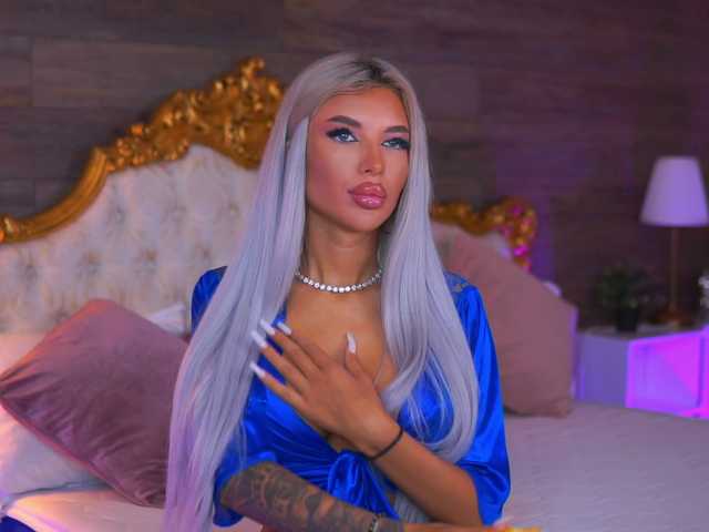 JuicyJessye live cam on BongaCams