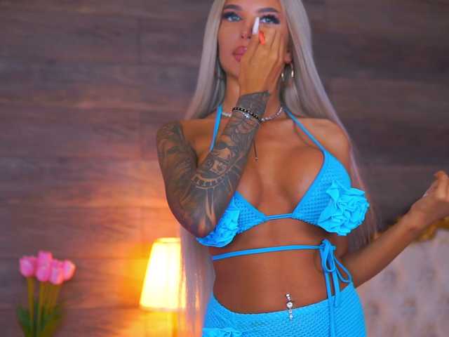 JuicyJessye live cam on BongaCams