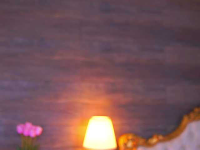 JuicyJessye live cam on BongaCams