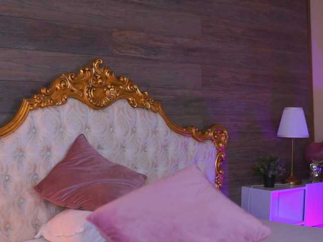 JuicyJessye live cam on BongaCams