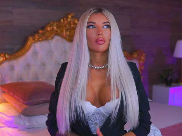 JuicyJessye live cam on BongaCams