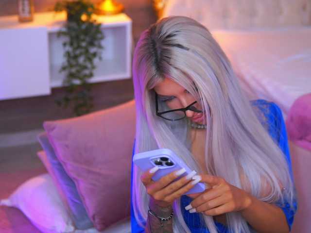 JuicyJessye live cam on BongaCams