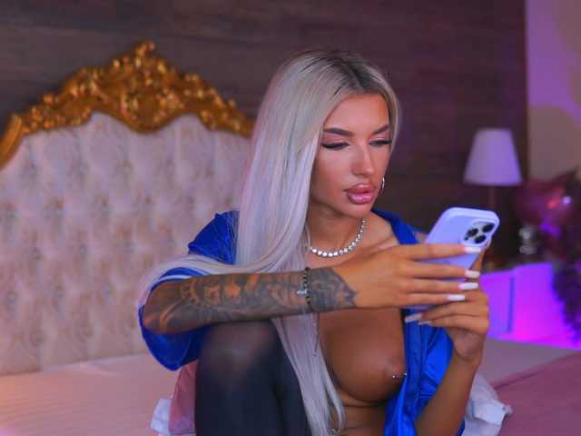 JuicyJessye live cam on BongaCams
