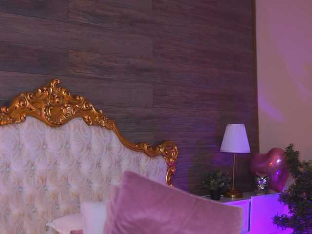 JuicyJessye live cam on BongaCams