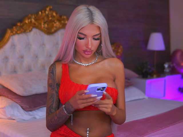 JuicyJessye live cam on BongaCams