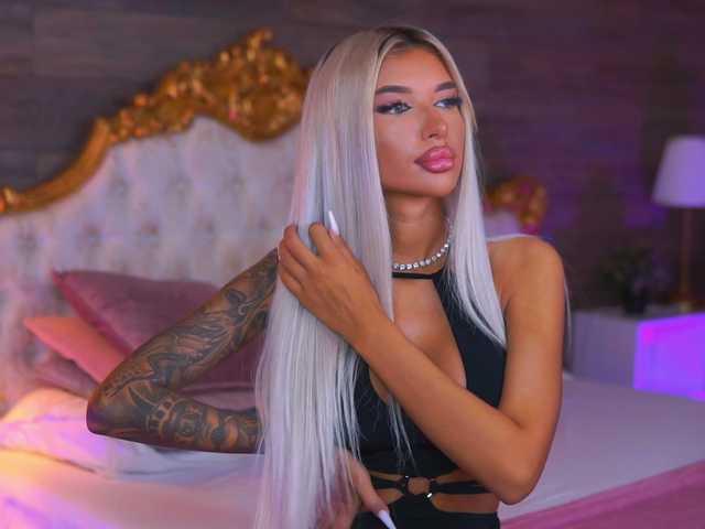 JuicyJessye live cam on BongaCams