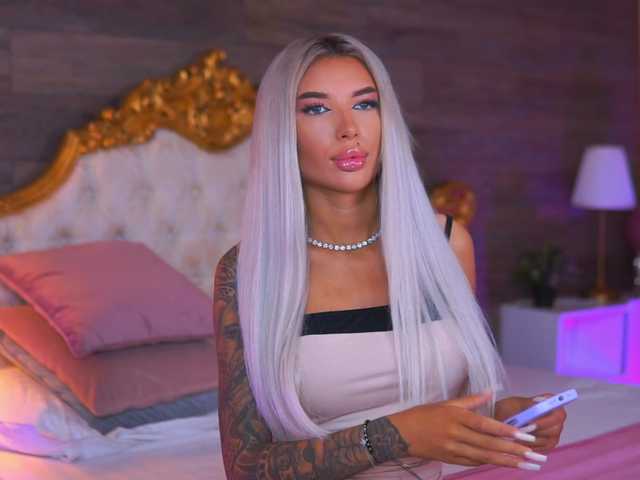 JuicyJessye live cam on BongaCams