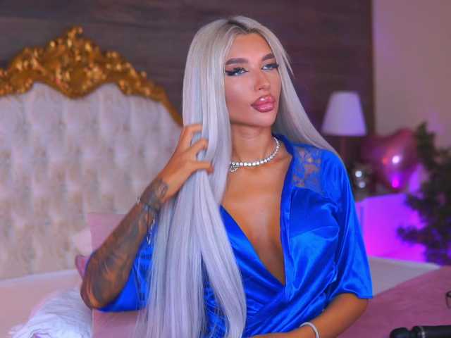 JuicyJessye live cam on BongaCams