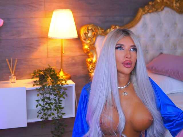 JuicyJessye live cam preview