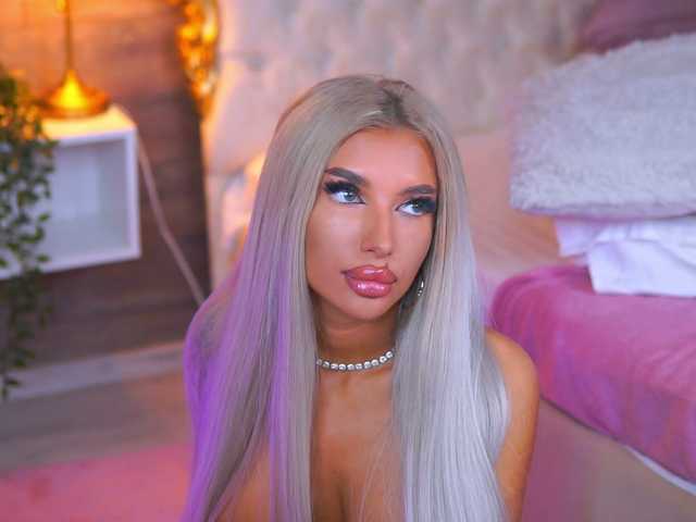 JuicyJessye live cam on BongaCams