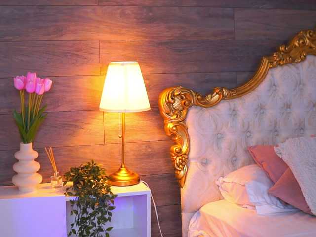 JuicyJessye live cam on BongaCams