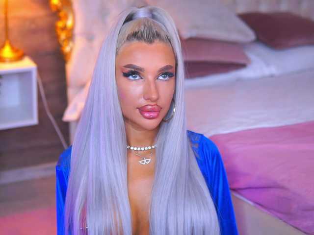 JuicyJessye live cam on BongaCams