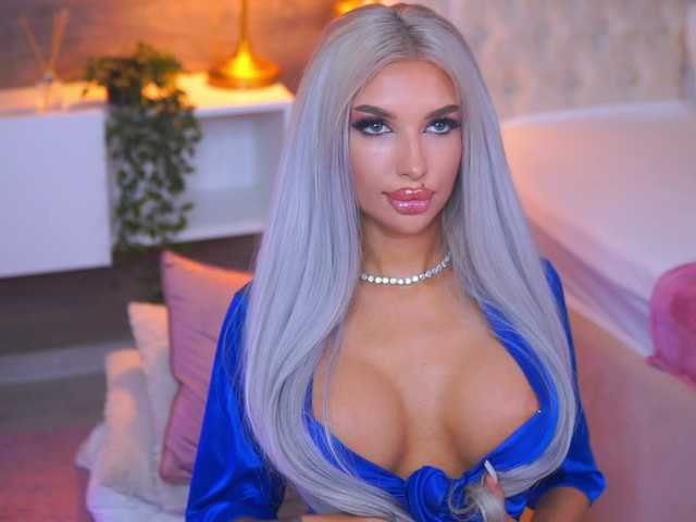  JuicyJessye chat room