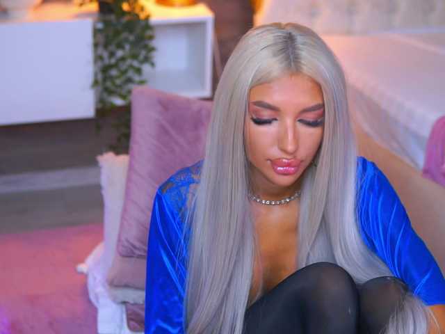 JuicyJessye live cam on BongaCams