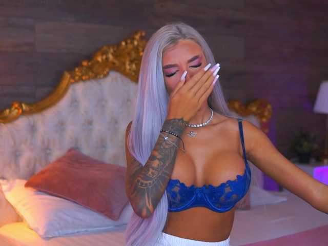 JuicyJessye live cam on BongaCams