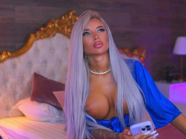 JuicyJessye live cam on BongaCams