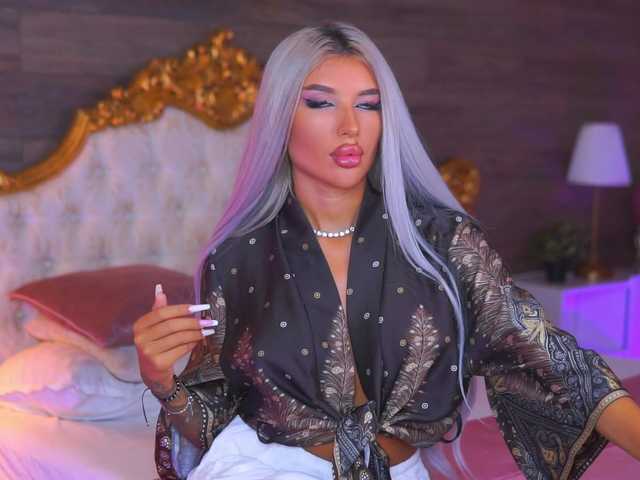 JuicyJessye live cam on BongaCams