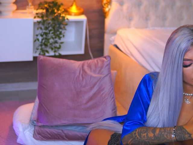 JuicyJessye live cam on BongaCams