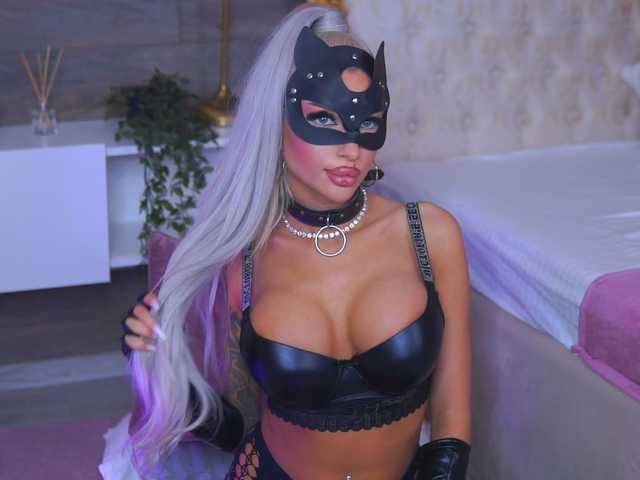  JuicyJessye chat room