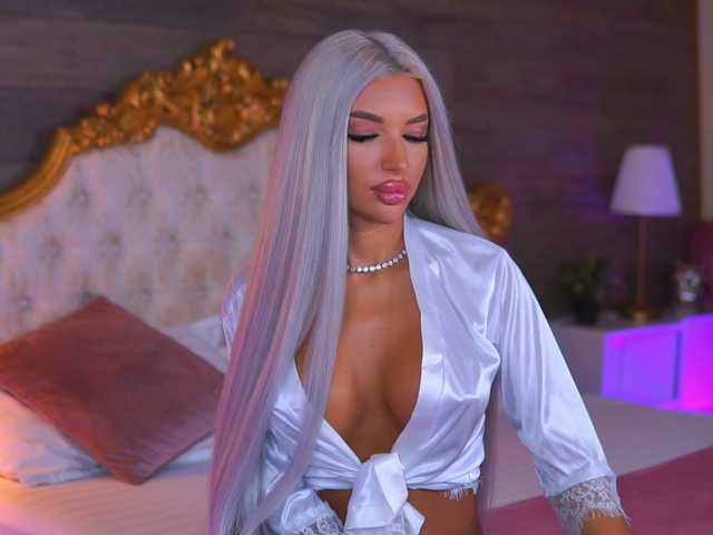 JuicyJessye live cam on BongaCams