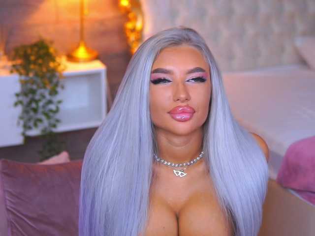 JuicyJessye live cam on BongaCams