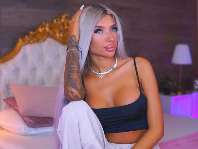 JuicyJessye live cam on BongaCams