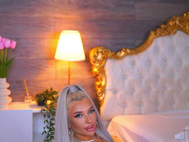 JuicyJessye live cam on BongaCams