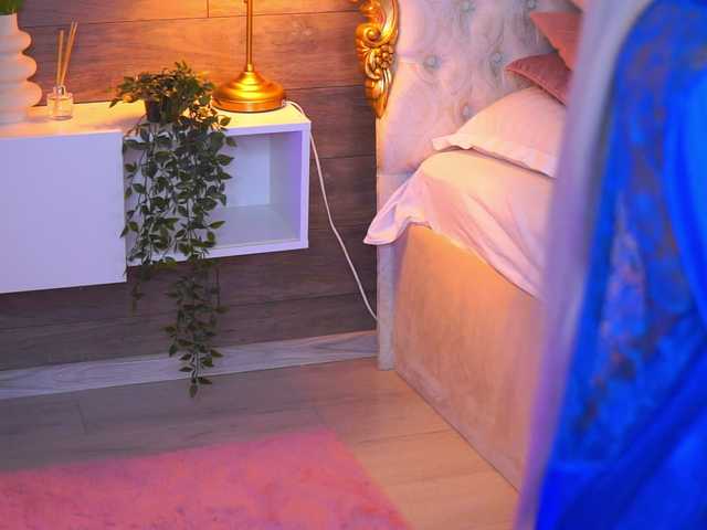 JuicyJessye live cam on BongaCams