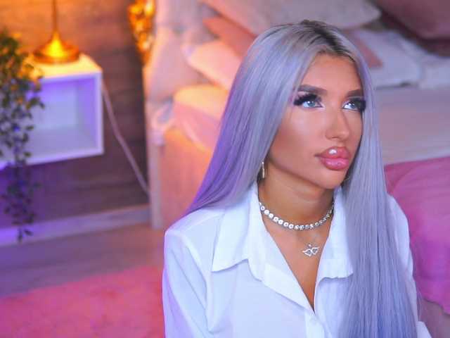 JuicyJessye live cam on BongaCams