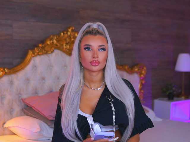JuicyJessye live cam on BongaCams
