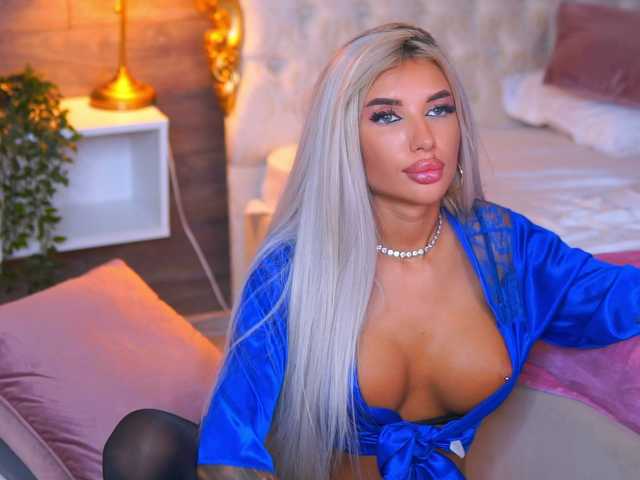 juicyjessye cam belle