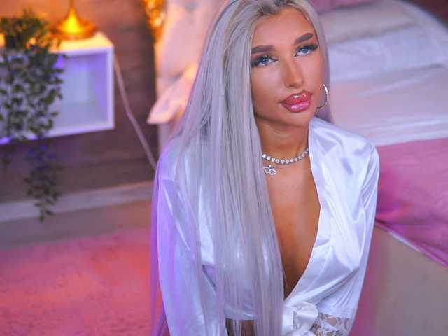 JuicyJessye live cam on BongaCams