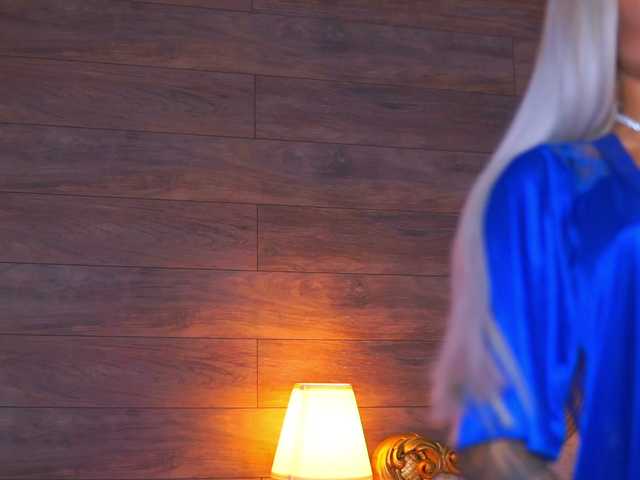 JuicyJessye live cam on BongaCams