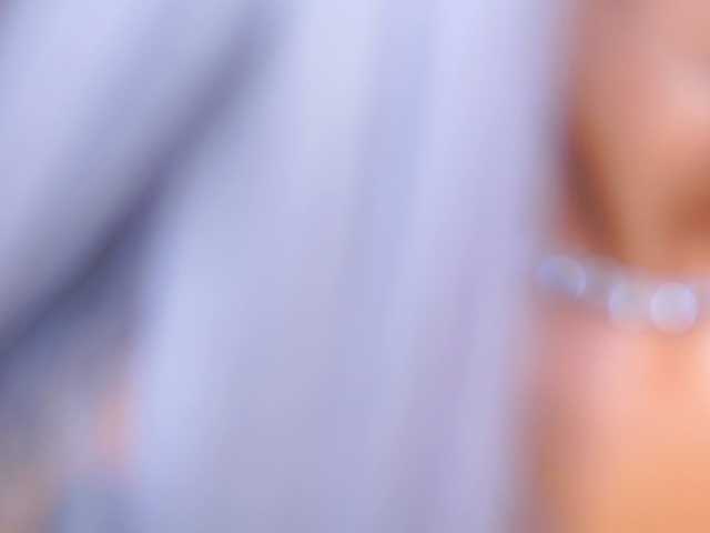 JuicyJessye live cam on BongaCams