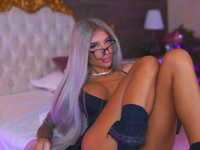 JuicyJessye live cam on BongaCams