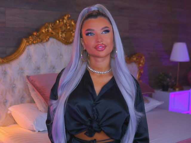 JuicyJessye live cam on BongaCams