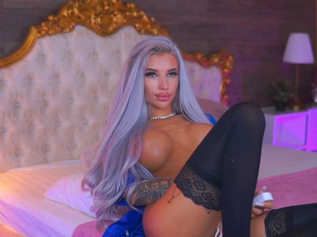  JuicyJessye chat room