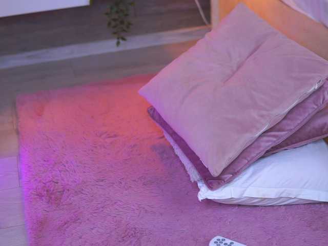 JuicyJessye live cam on BongaCams